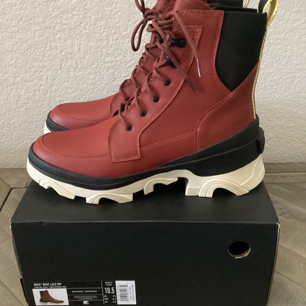 SOREL Women's Brex Lug Sole Lace-Up Boots, size 10.5 - Picture 2 of 11